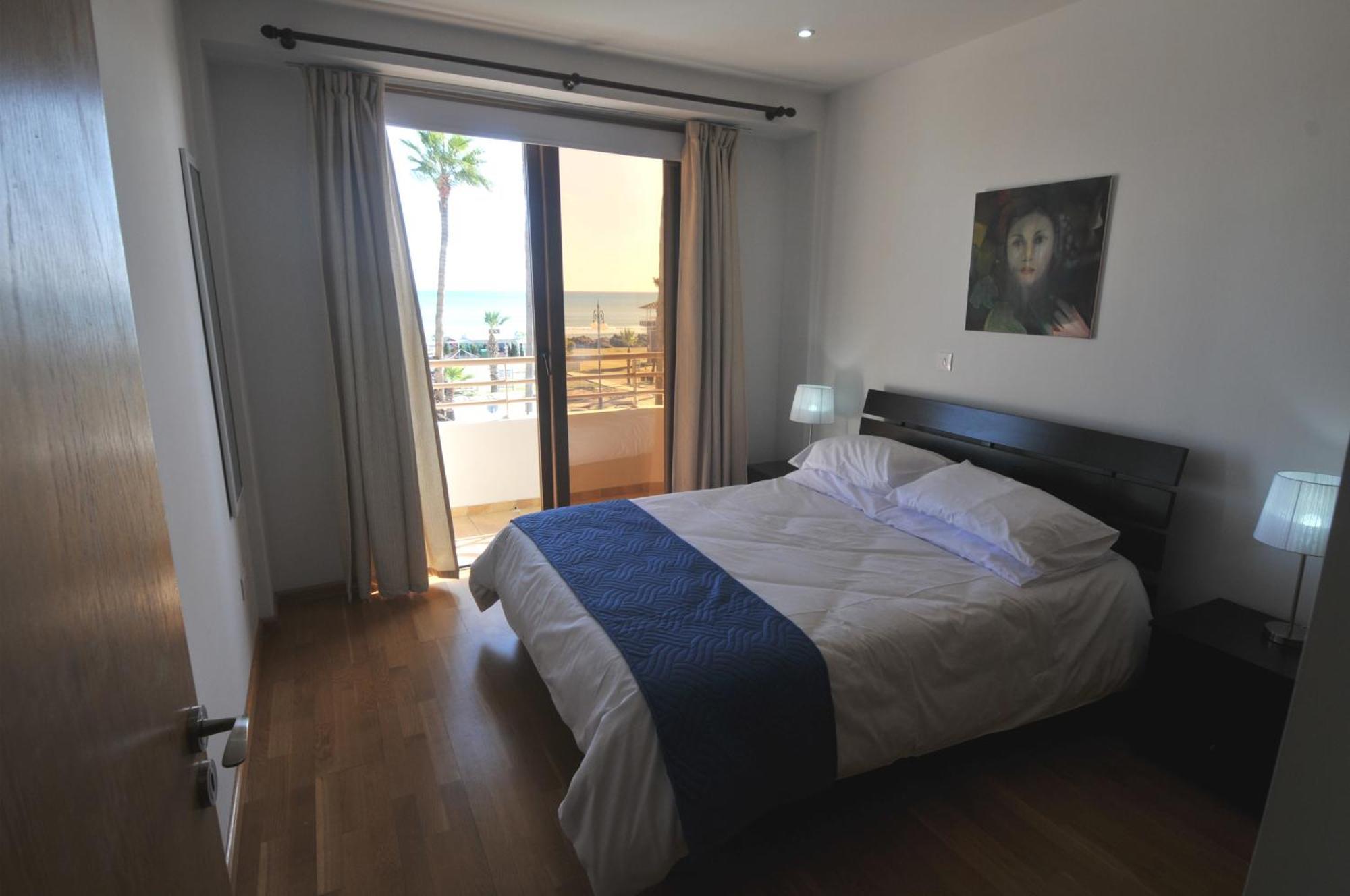 Daire Ithaki Phinikoudes No. 102 Larnaca